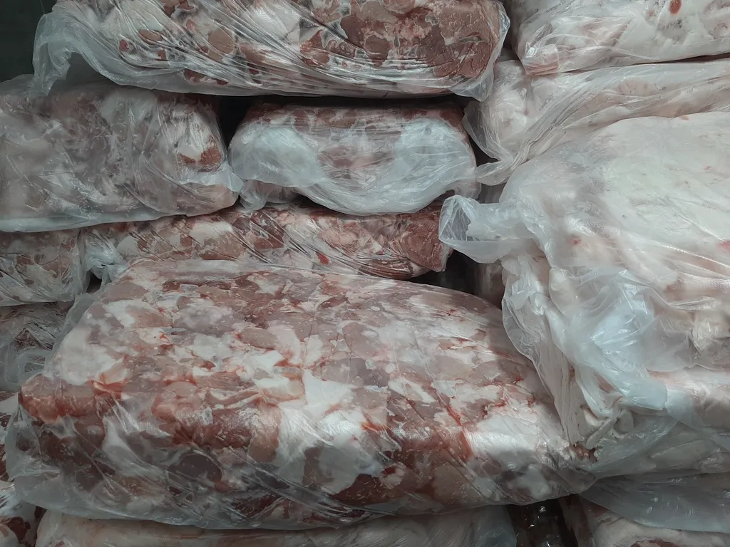 котлетное мясо Тримминг 80*20 в Тамбове и Тамбовской области